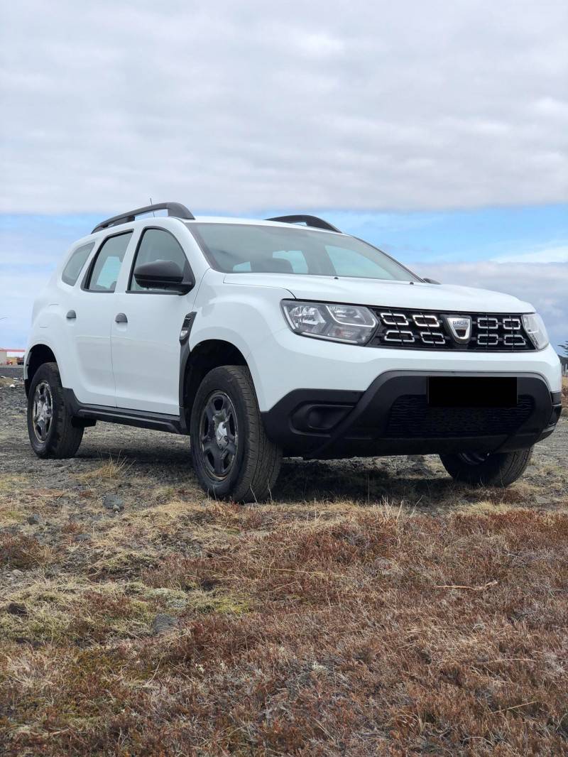 Dacia Duster front left side