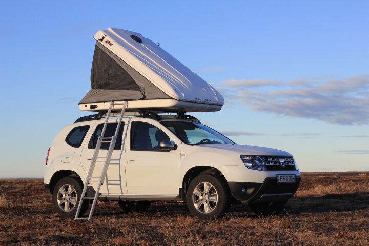 Namiot dachowy Dacia Duster z drabinką