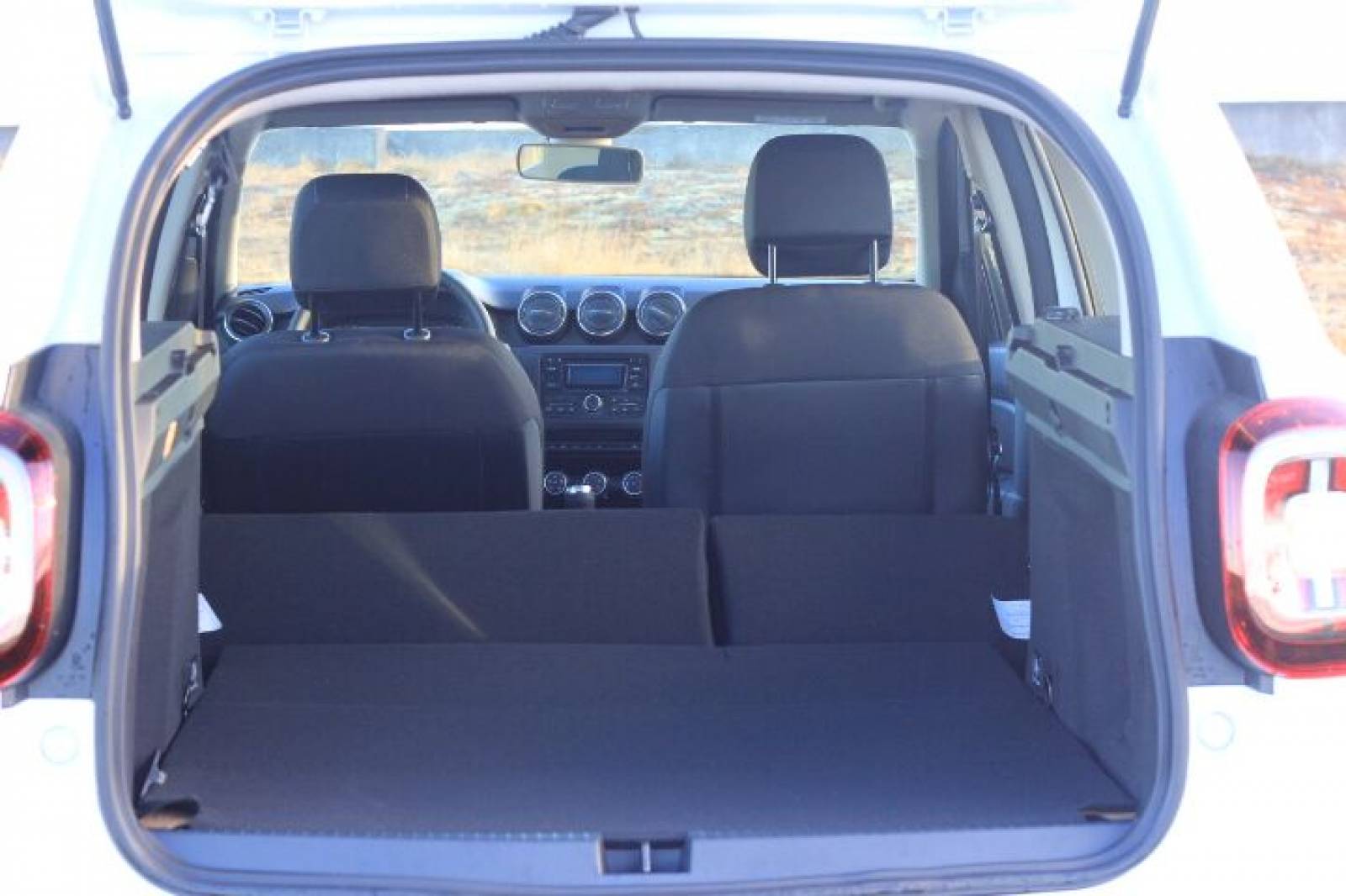 Dacia Duster 2019 luggage space with back seat folded