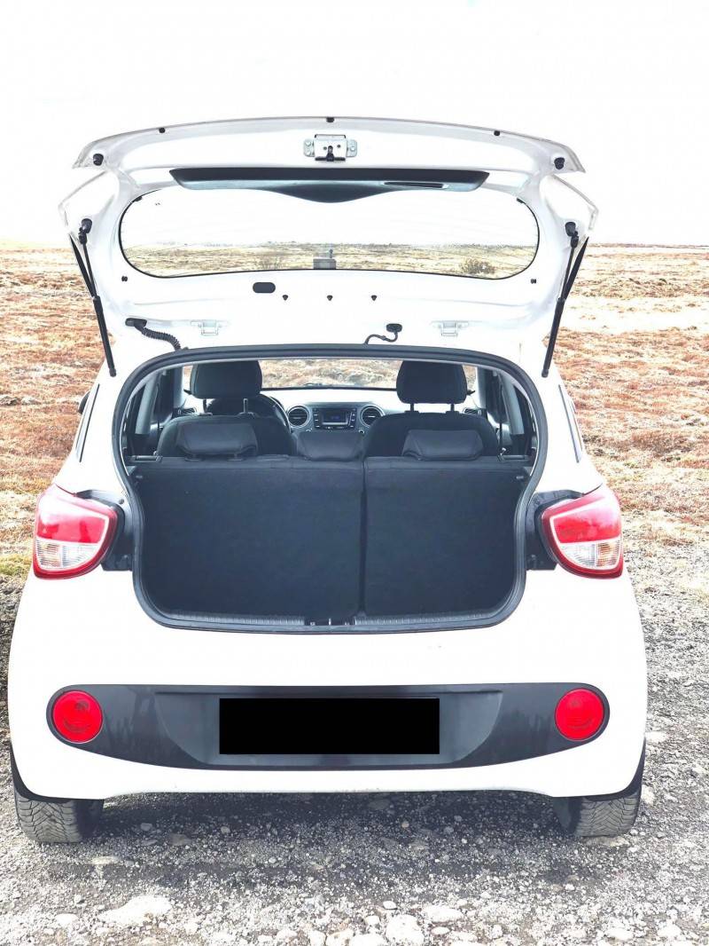 Hyundai i10 trunk