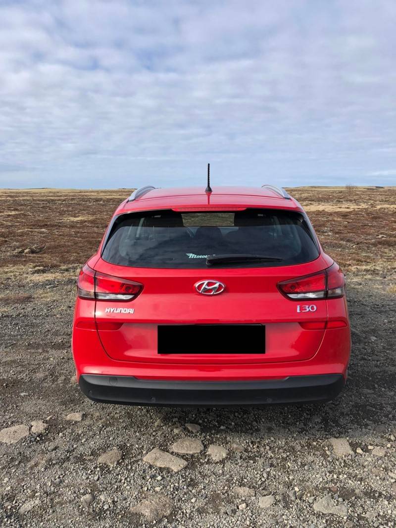 Hyundai i30 wagon back side