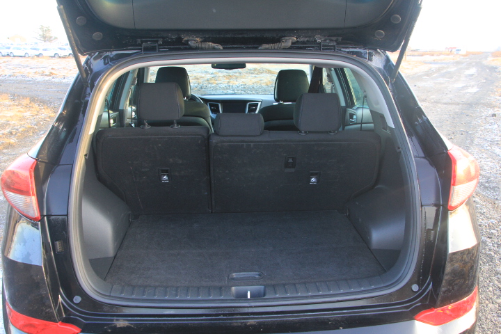 Hyundai Tucson trunk size