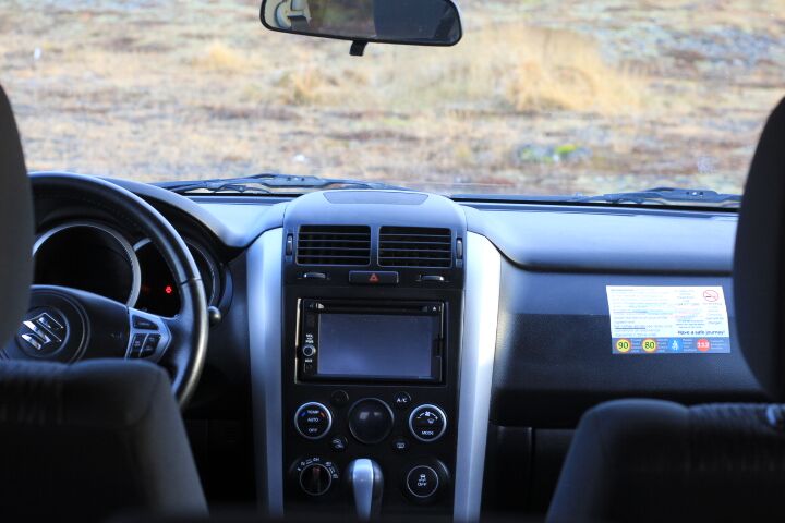 Wnętrze Suzuki Grand Vitara