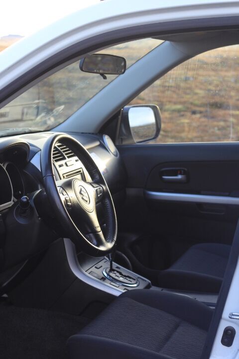 Fotel kierowcy Suzuki Grand Vitara