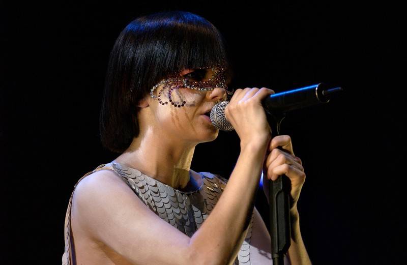 Björk singing on a concert