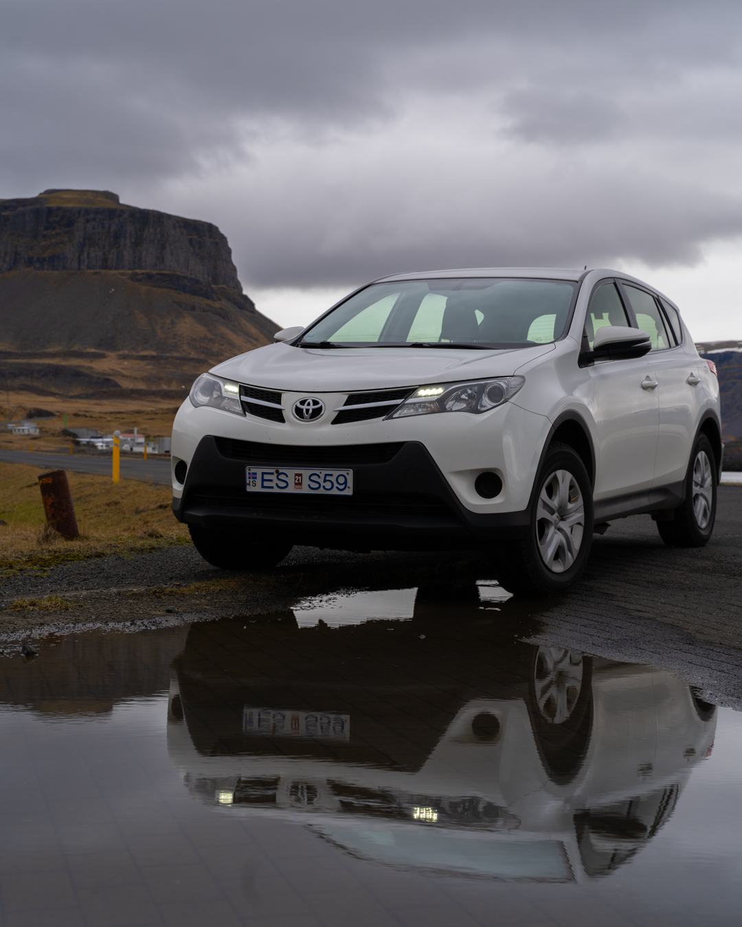 Mieten Sie einen Toyota Rav4 in Island