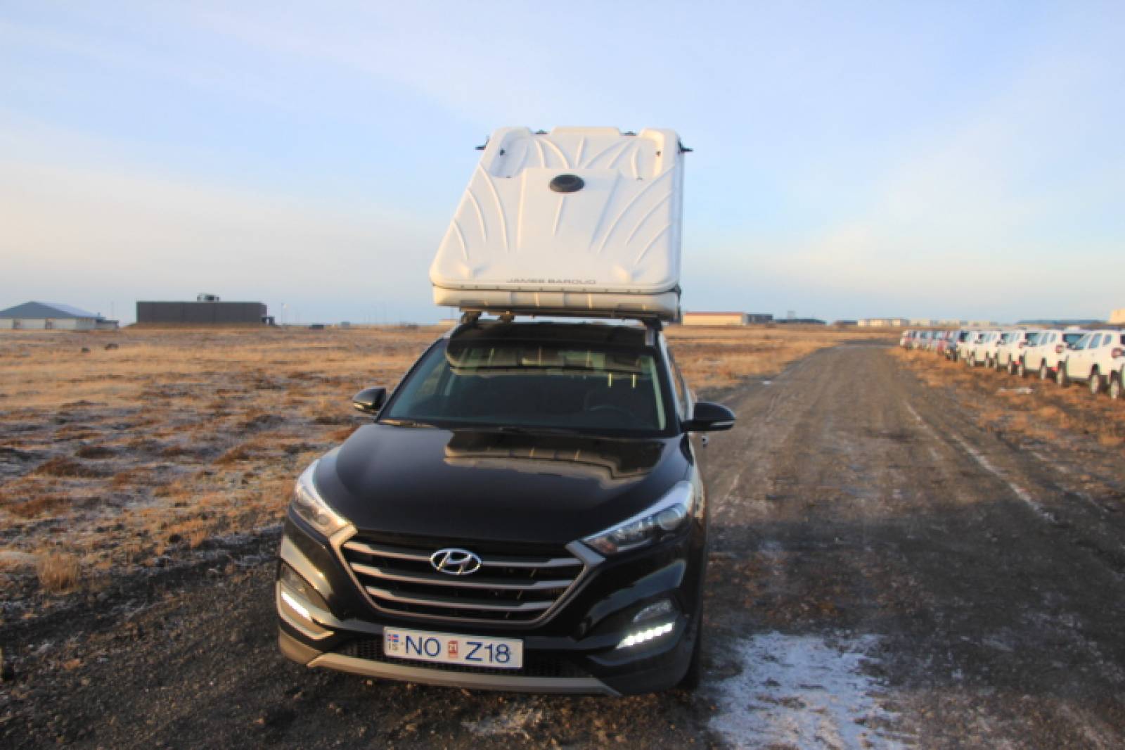 Hyundai Tucson + Roof Tent